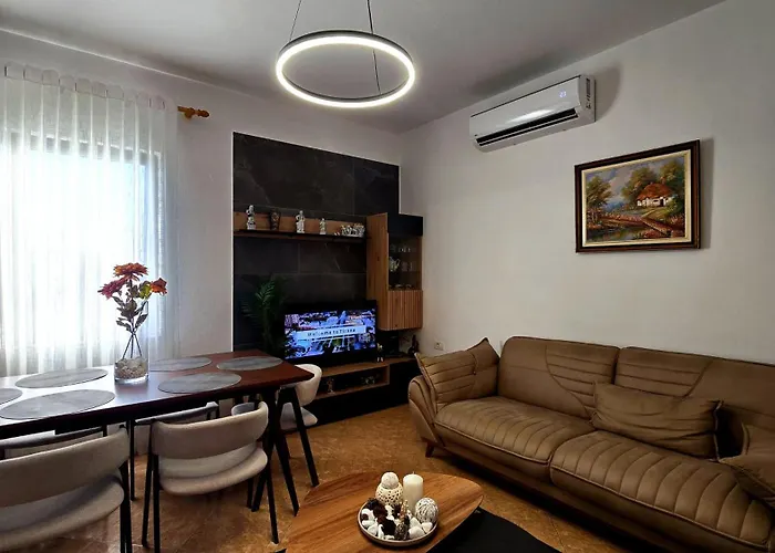 Norja Tirana